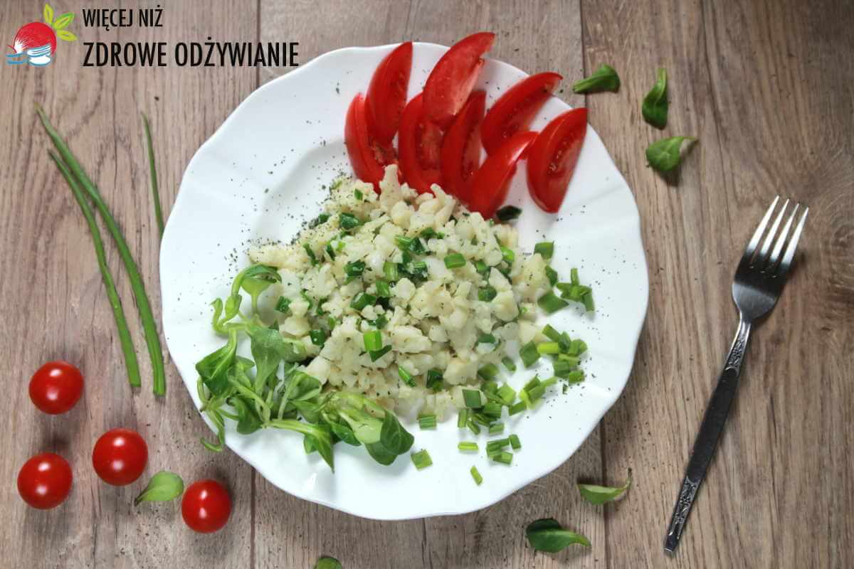 Kalafior ze szczypiorkiem a'la jajecznica Kalafior ze szczypiorkiem a'la jajecznica